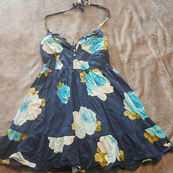 Abercrombie & Fitch Dresses & Skirts - Abercrombie & Fitch floral dress